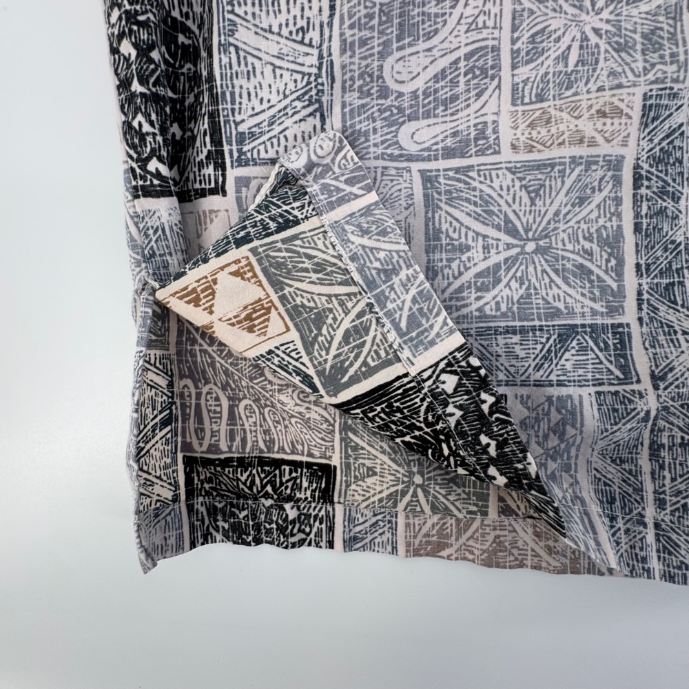 Tori Richard Honolulu Mens Medium Cotton Pineapple Tribal Aloha Shirt Hawaii - Picture 8 of 8